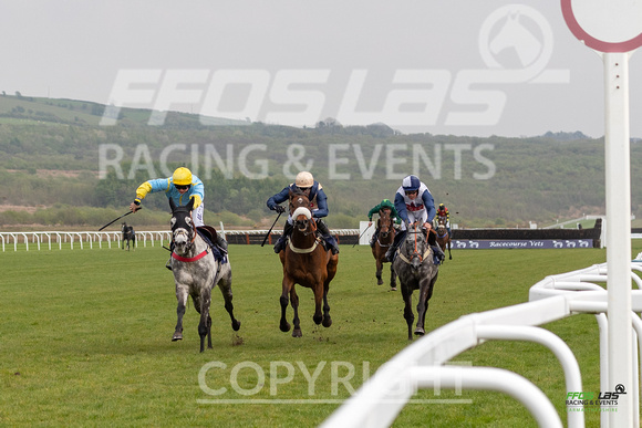 Ffos Las - Easter Funday - 17th April 22 - RACE 3 - Large-5