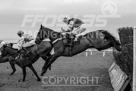Ffos Las - Easter Sunday - 9th April 23 - Race 6-8