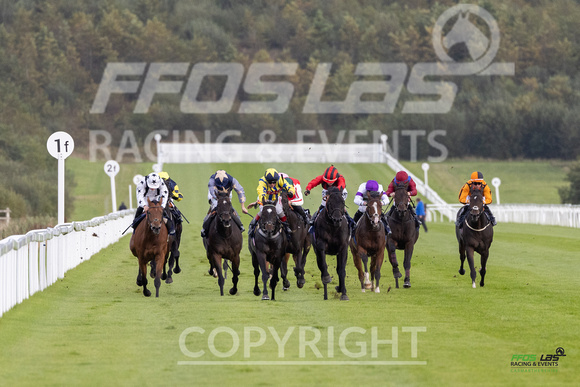 Ffos Las - 25th September 2022 - Race 7 -  Large-7