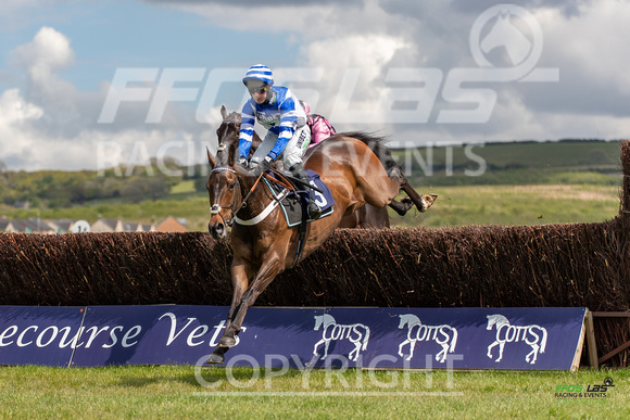Ffos Las - 17th May 21 - Race 3  -  Large-1