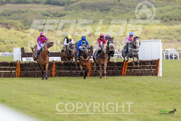 Ffos Las - 17th May 21 - Race 6  -  Large-1