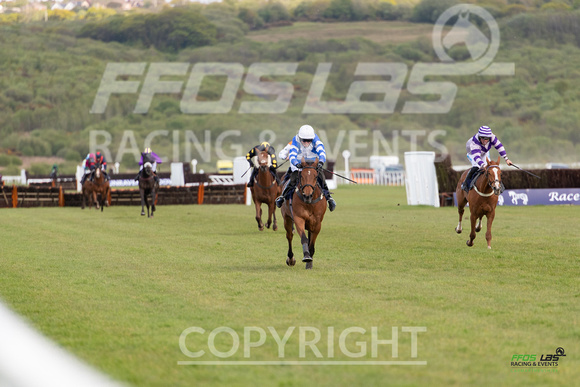 Ffos Las - 17th May 21 - Race 7  -  Large- (4)