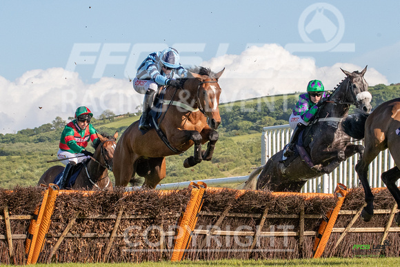 Ffos Las - 28th May 22 - Race 1 - Large -13
