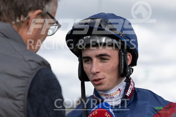 Ffos Las - 25th September 2022 - Race 4 -  Large-11
