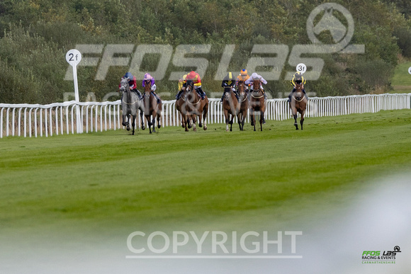 Ffos Las - 25th September 2022 - Race 4 -  Large-1