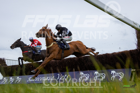Ffos Las Raceday - 1st October 2020 - Race 4 - Large-24