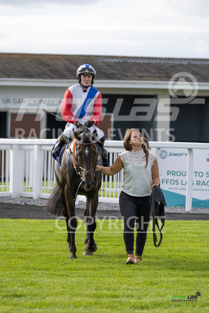 Ffos Las - 25th September 2022 - Race 5 -  Large-18