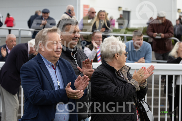 Ffos Las - 25th September 2022 - Race 7 -  Large-13