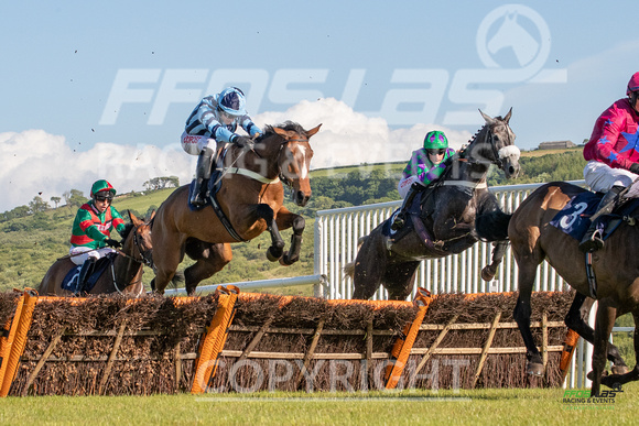 Ffos Las - 28th May 22 - Race 1 - Large -14