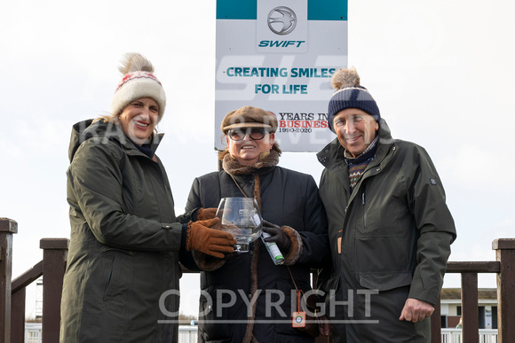 FFos Las - 19th Dec 2024 - Race 1-19