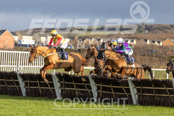 FFos Las - 19th Dec 2024 - Race 1-3