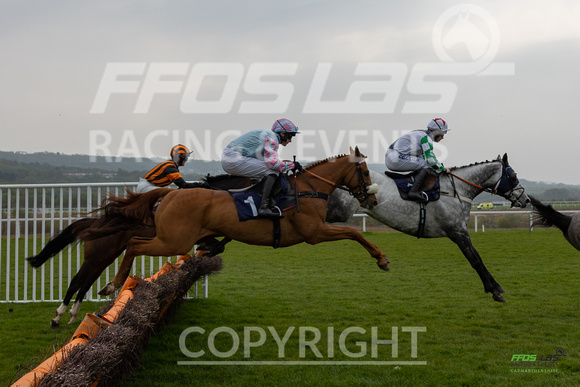 Ffos Las - Easter Funday - 17th April 22 - RACE 4 - Large-7