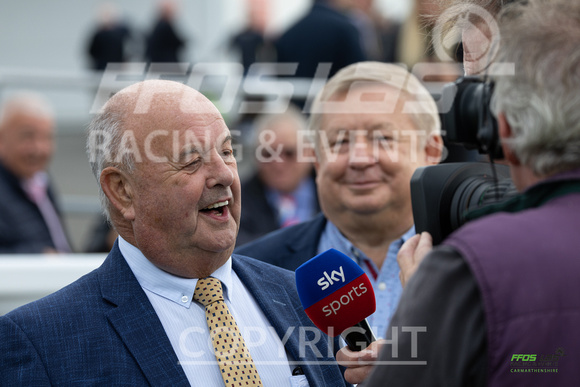 Ffos Las - 25th September 2022 - Race 7 -  Large-18